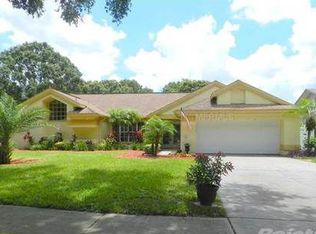 909 Stratford Manor Dr, Brandon, FL 33510