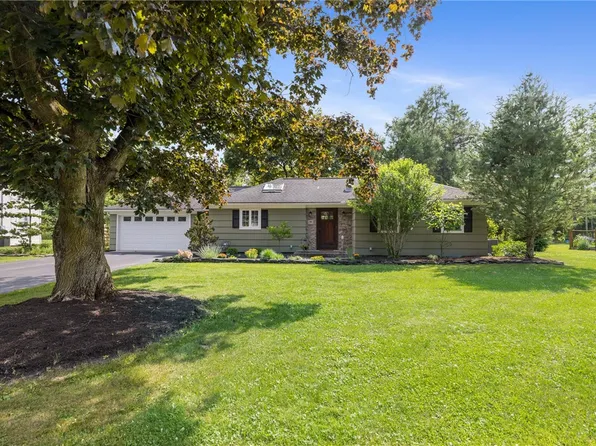 99 French Rd, Rochester, NY 14618