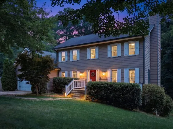 870 Springtime Dr, Lawrenceville, GA 30043