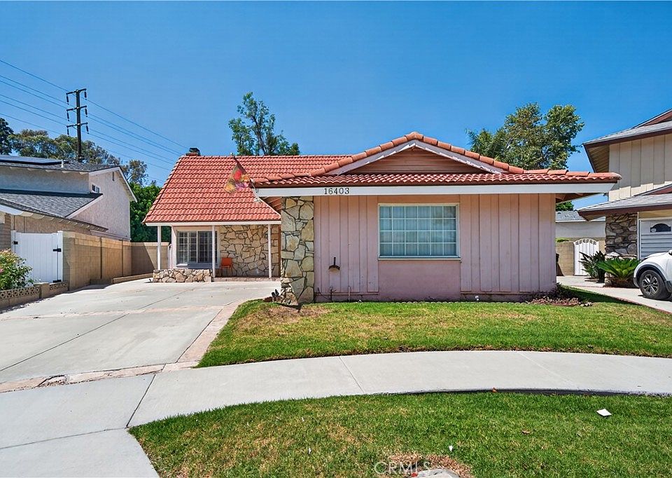 1st image of 16403 Holmes Pl