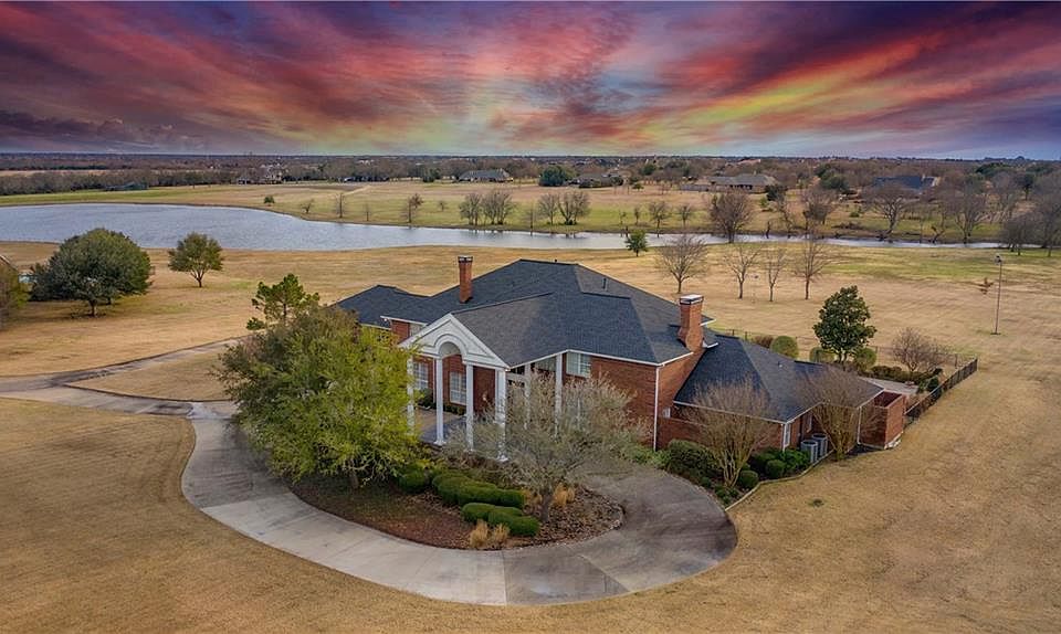 1st image of 1804 Kentwood Cir