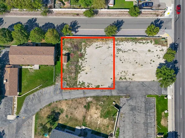 10637 S Hollow Bend Dr, Sandy, UT 84070