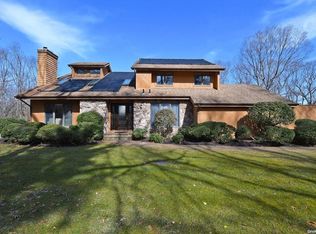 3 Bracken Ln, Rocky Point, NY 11778