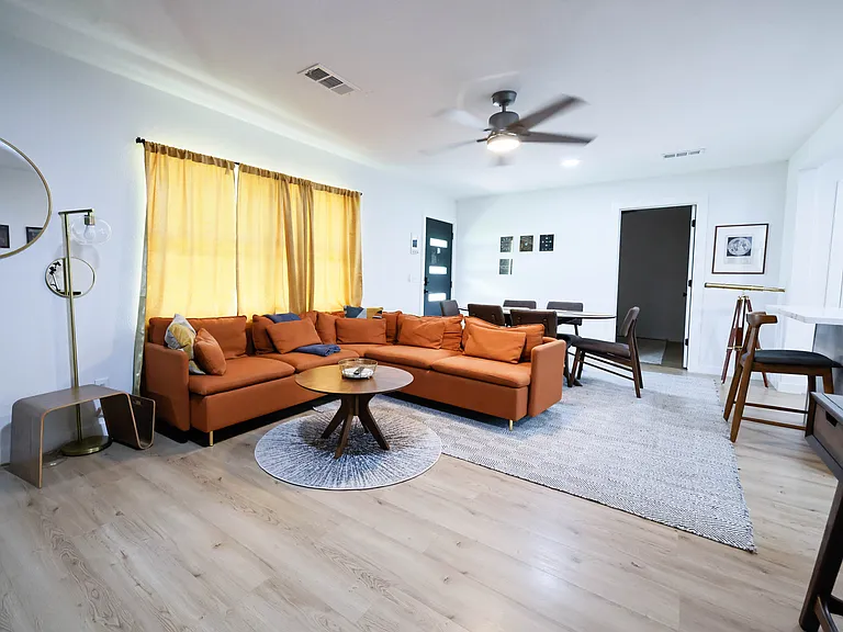 5127 Ditmas Ln — Photo 36
