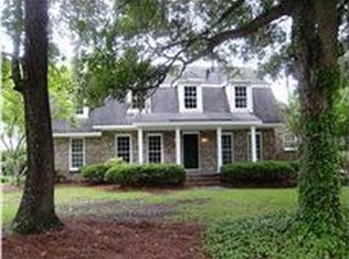 983 Harbortowne Rd, Charleston, SC 29412