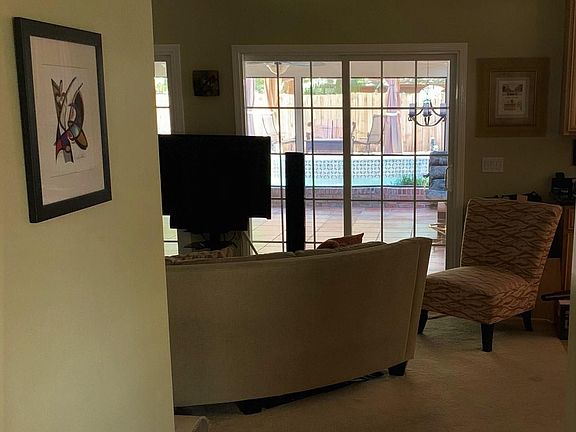 3rd image of 1090 Executive Cove Dr