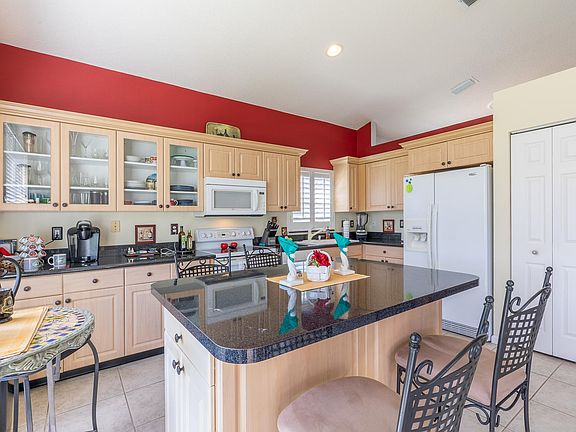 5th image of 1648 SE Ballantrae Blvd N