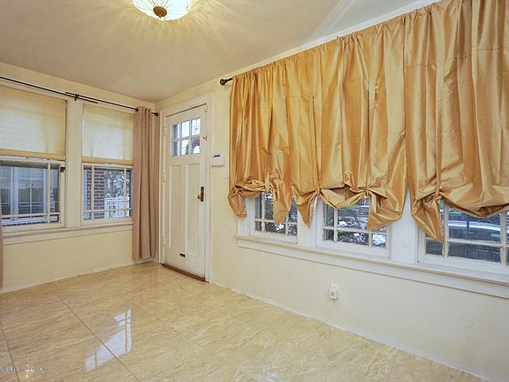 4th image of 7806 10th Ave