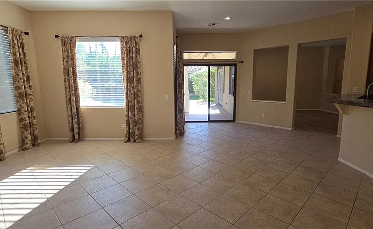 69 San Marino Cir — Photo 23