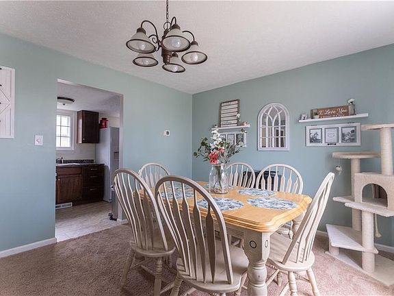 3rd image of 4550 W 174th St