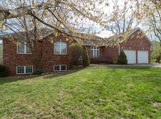 2654 E Ridgewood Dr, Springfield, MO 65804