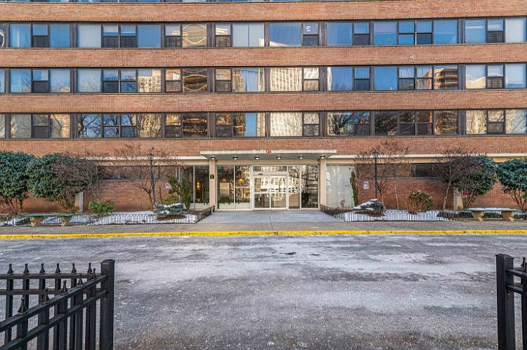 1st image of 135 Montgomery St APT 13F