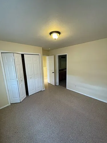 1308 W Babcock St Photo 1