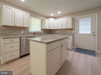 314 Elmwood Dr — Photo 17