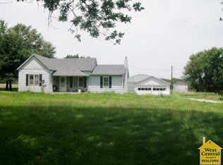 30415 Watermill Rd, Marshall, MO 65340