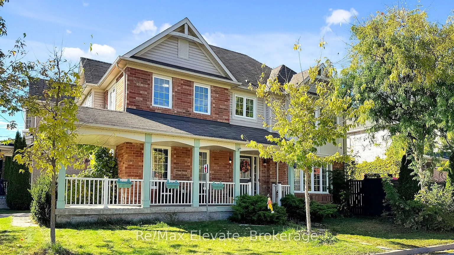 44 Callander Cres photo 1