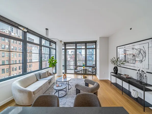 50 W 30th St APT 15B, New York, NY 10001