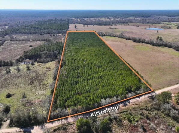 1 Kittrell Rd, Oakhurst, TX 77359