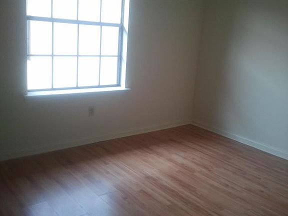 3rd image of 4329 Florida Ave APT B