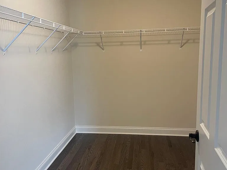 512 Lewis St — Photo 22