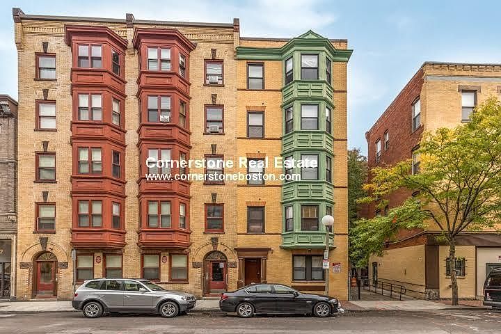 2nd image of 31 Cunard St APT 9S