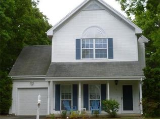 7 Ouimet Ln, Foxboro, MA 02035