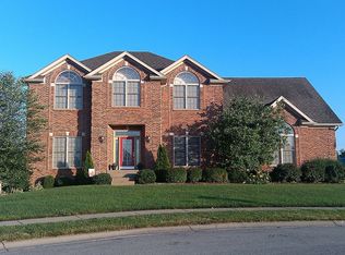 3018 W Lobo Rdg, New Albany, IN 47150