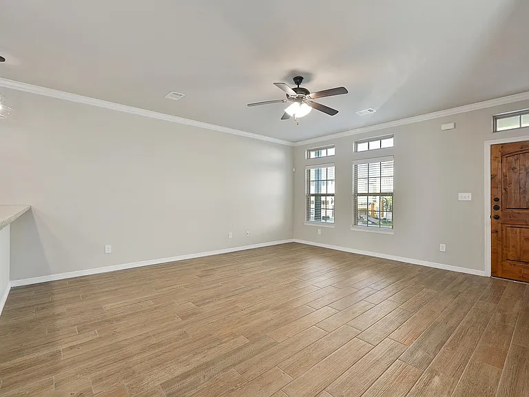 401 Ash St #B — Photo 27