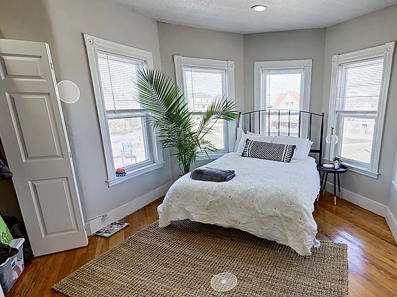 5th image of 9 Medford St #22