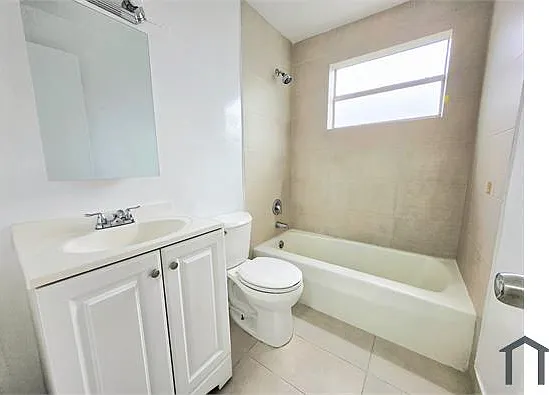 3770 SW 59th Ave #1 — Photo 5