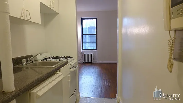 Rented by New York Quality Living Downtown | media 37