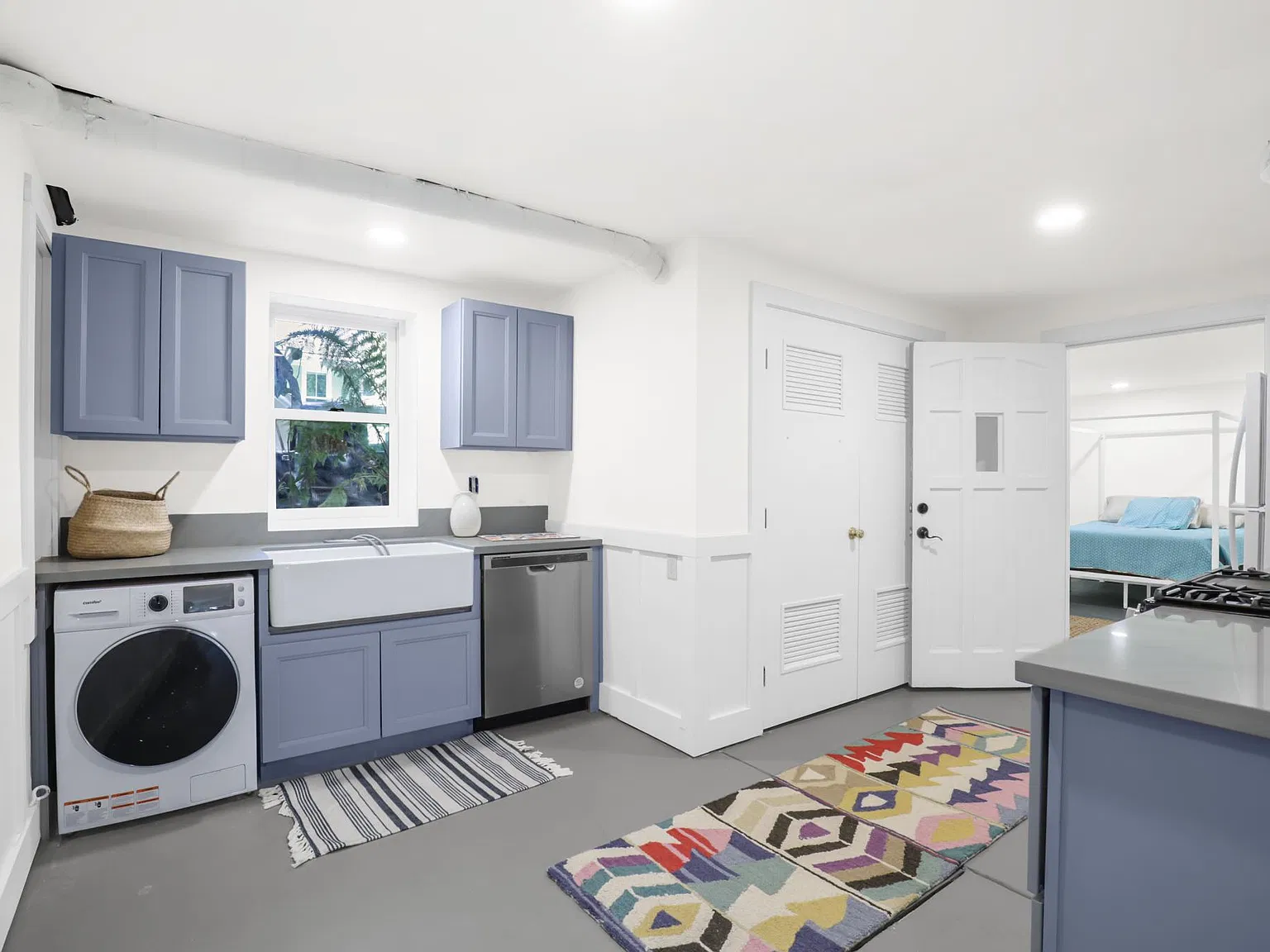 1037 Juarez St — Photo 4