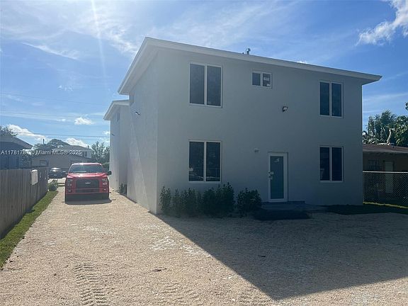 5th image of 10339 SW 173rd Ter #1
