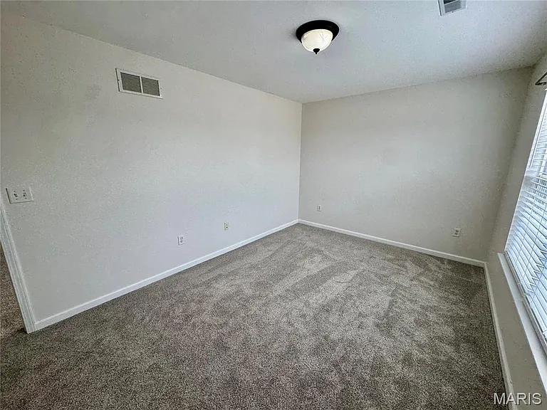 730 Moorland Cir — Photo 42