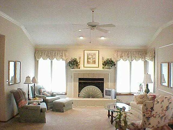 3rd image of 8027 E Windwood Cir