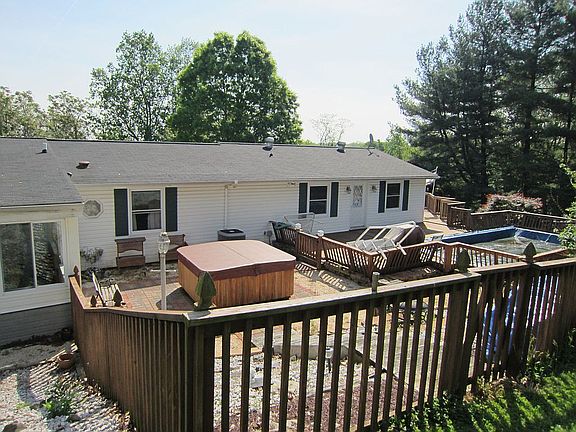 4th image of 2912 Kathleen Dr
