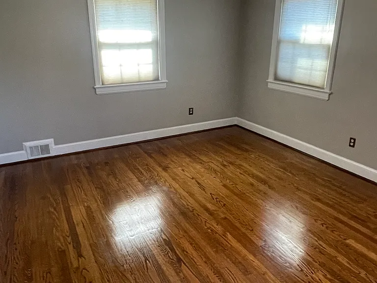 2655 Laburnum Ave SW — Photo 14