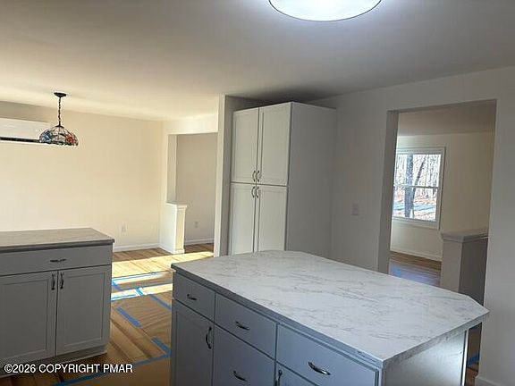 5th image of 244 Upper Ridge Dr