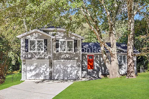 3049 Larkspur Cir Photo 1