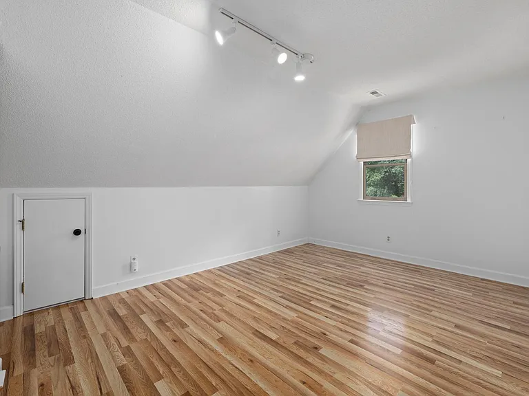 3804 Zenith Pl — Photo 19
