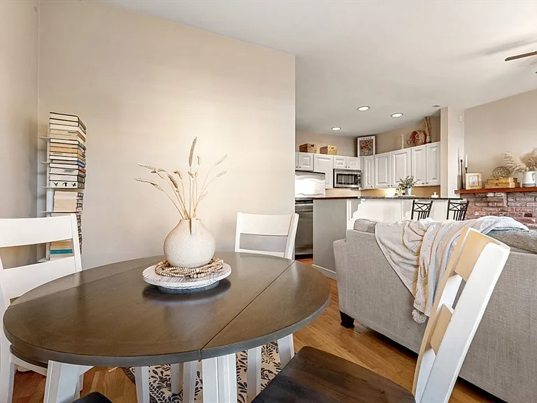 159 M St #2 — Photo 5