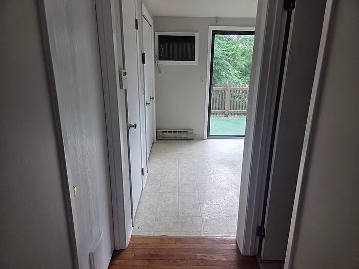 2 bed, 1.5 bath, $950 — Photo 3