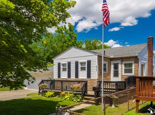 917 E 8th St, Monroe, MI 48161