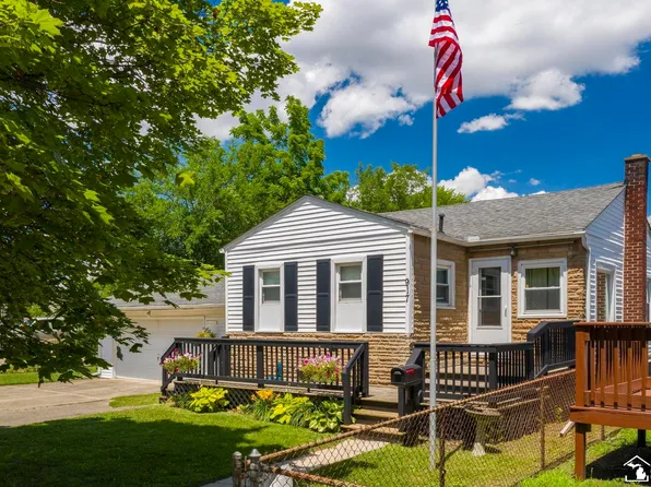917 E 8th St, Monroe, MI 48161