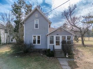 211 3rd St, Munith, MI 49259