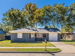 2018 Ruth St, Arlington, TX 76010