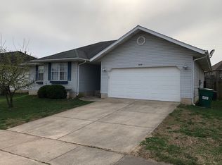 5499 S Aaron Ave, Springfield, MO 65810