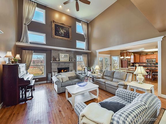 3rd image of 25114 White Ash Ct