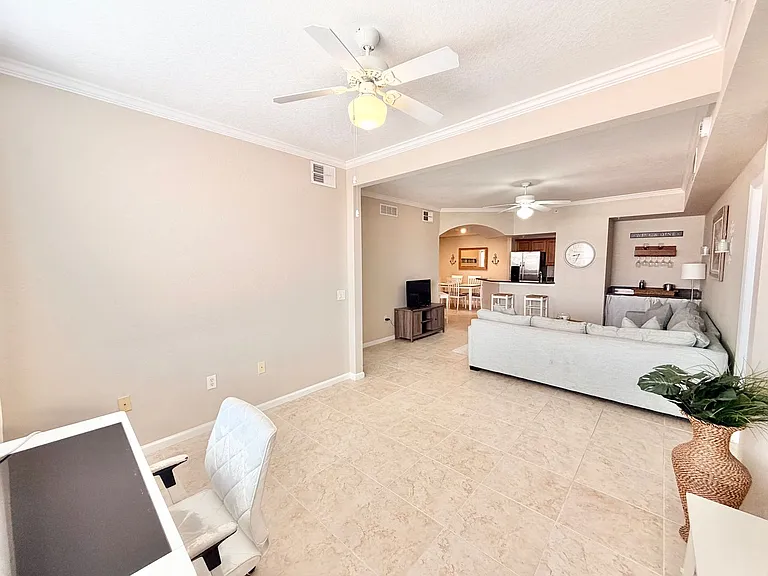 12960 Positano Cir #303 — Photo 11