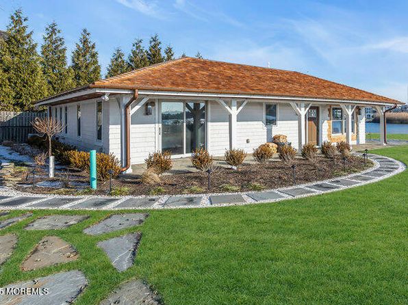 22 Crescent Drive, Brielle, NJ 08730